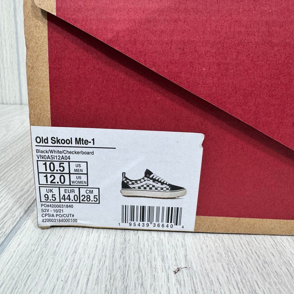 Old Skool Vans MTE-1 Checkerboard Low Top Black and White BNWT